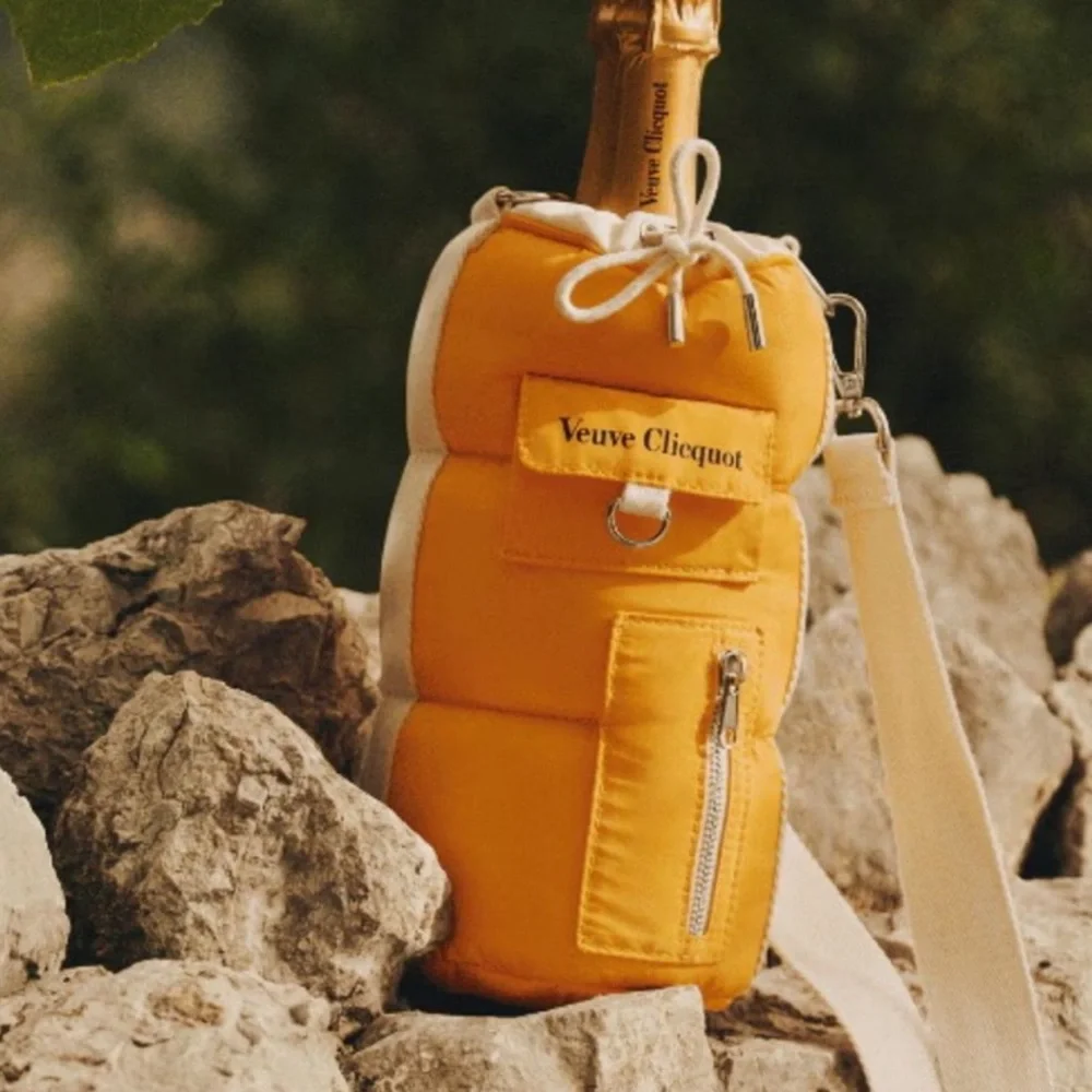 NWT authentic Veuve Clicquot Puffy Bottle Holder - Picture 7 of 8